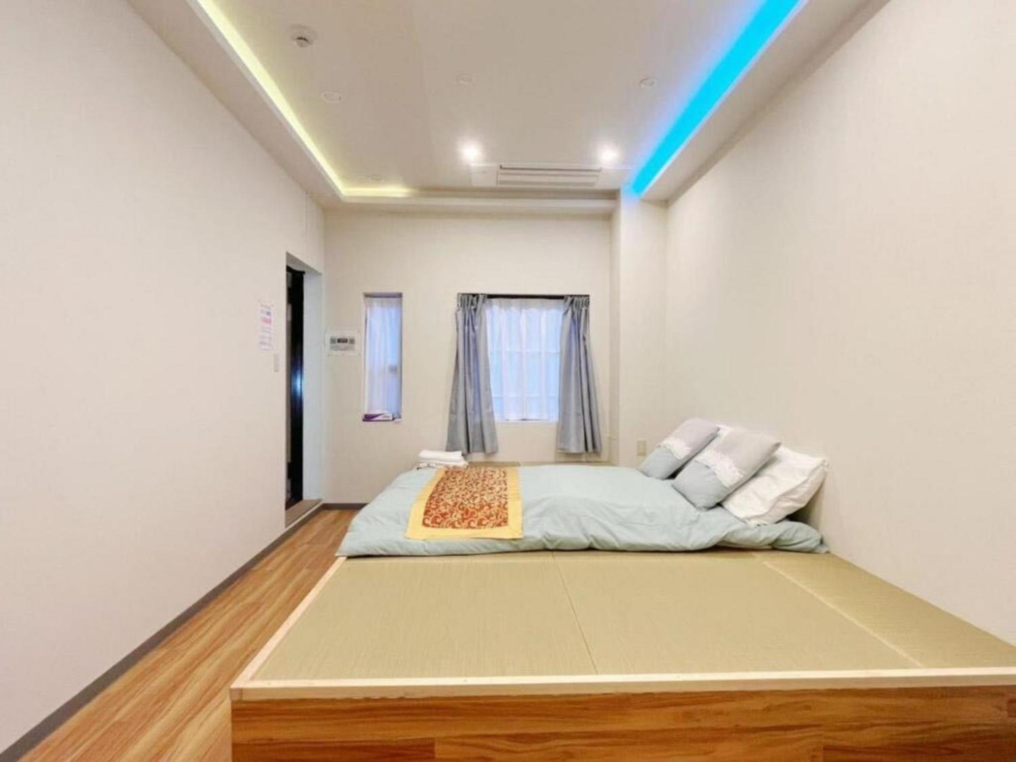 Miyavi - Vacation 75556v Guest house