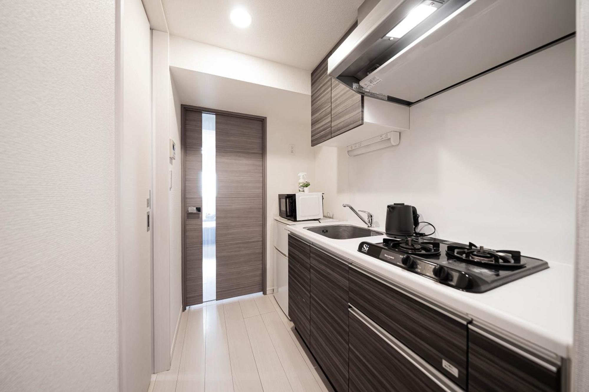 Apartment Shinjuku Center High-rise Building Welcomes Couples, Friends And Families *
