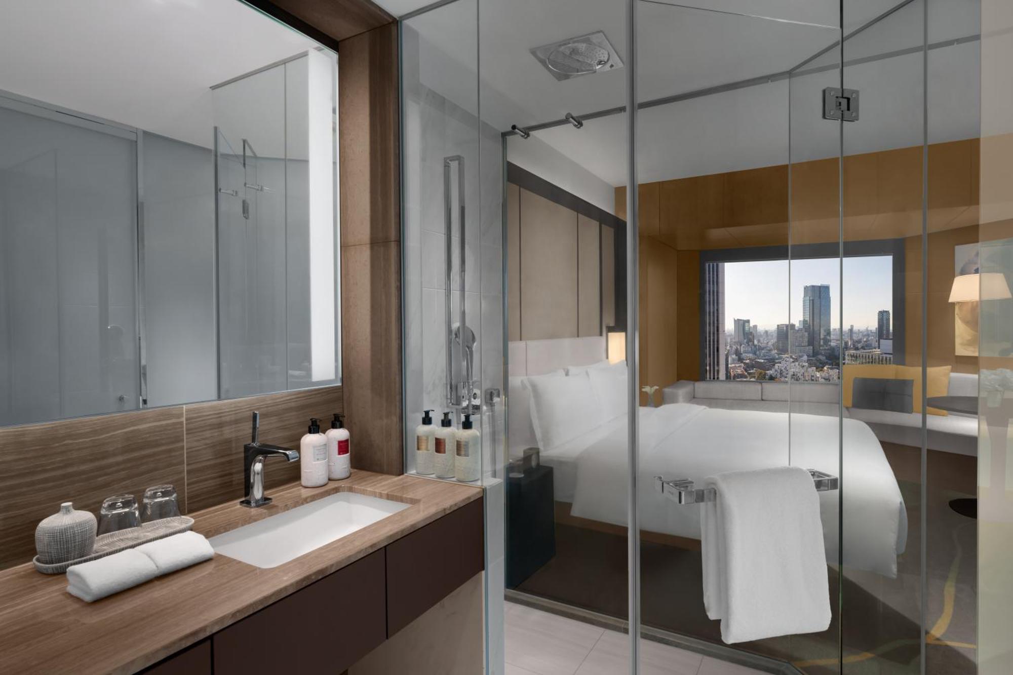 Ana Intercontinental By Ihg Hotel
