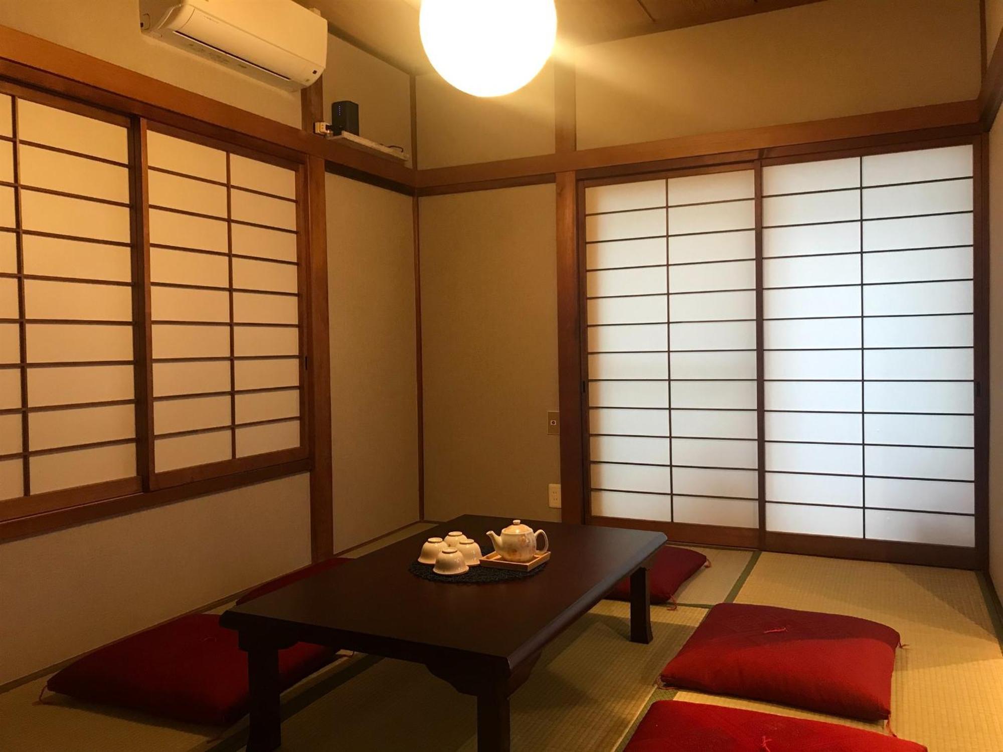 Apartment Hidaka 柴又 *