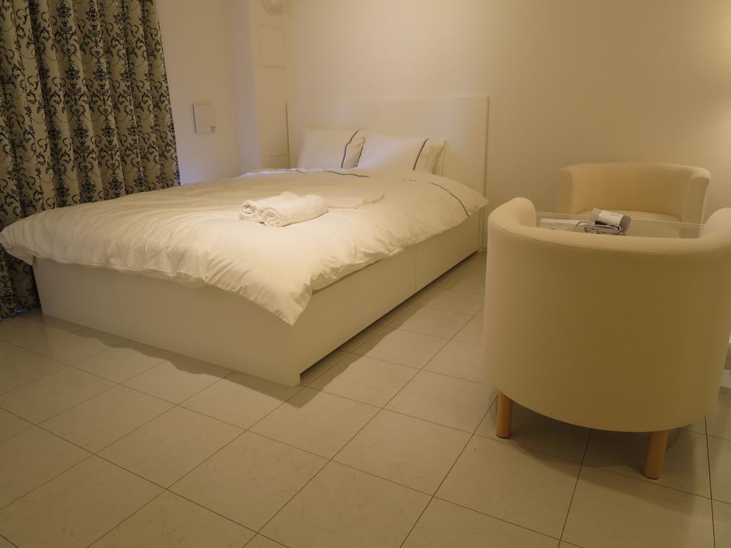 Apartment C'est Joli Ikegami