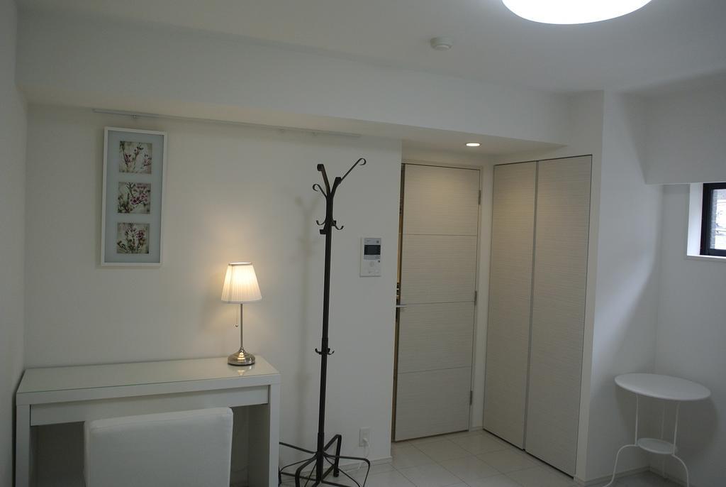 Apartment C'est Joli Ikegami Tokyo