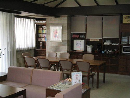 Hotel Zem 2*