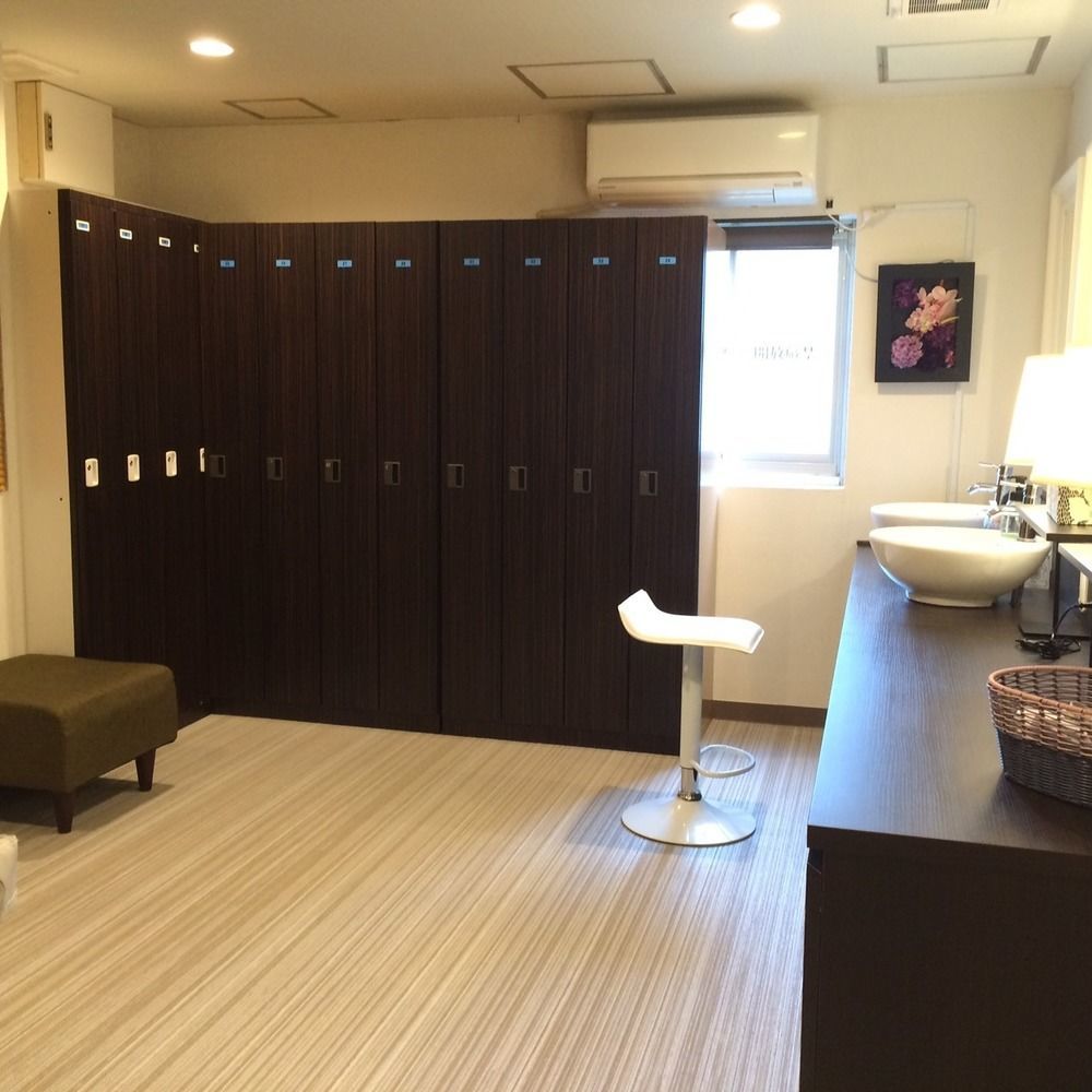 Centurion Cabin & Spa Capsule hotel