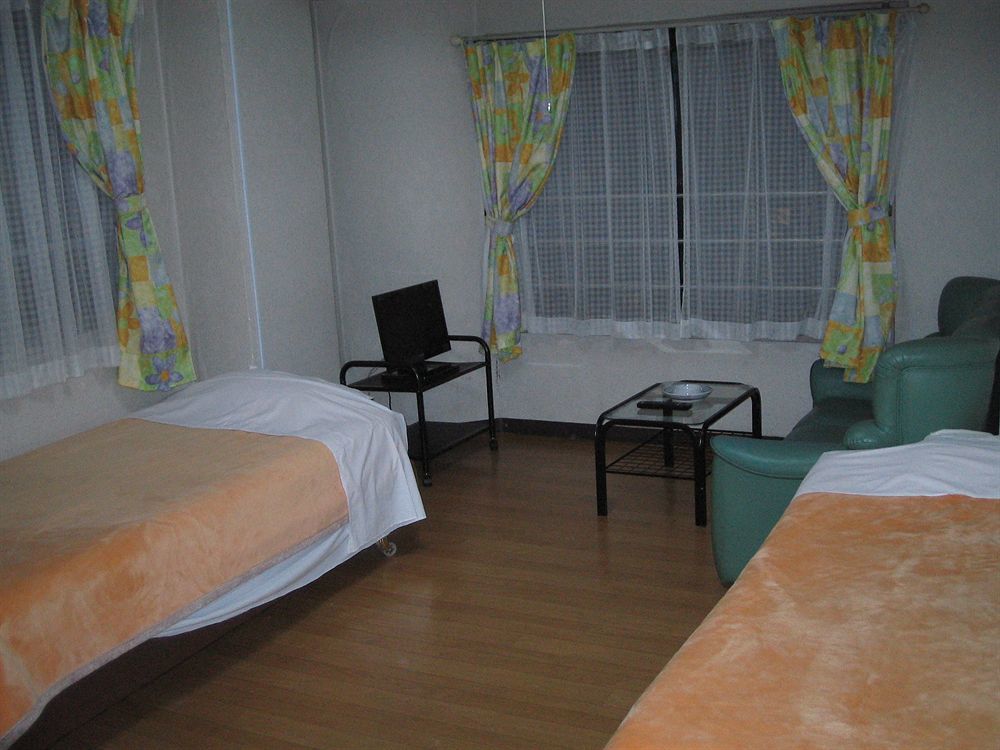 Apartment Kurumi Weekly Mansion *
