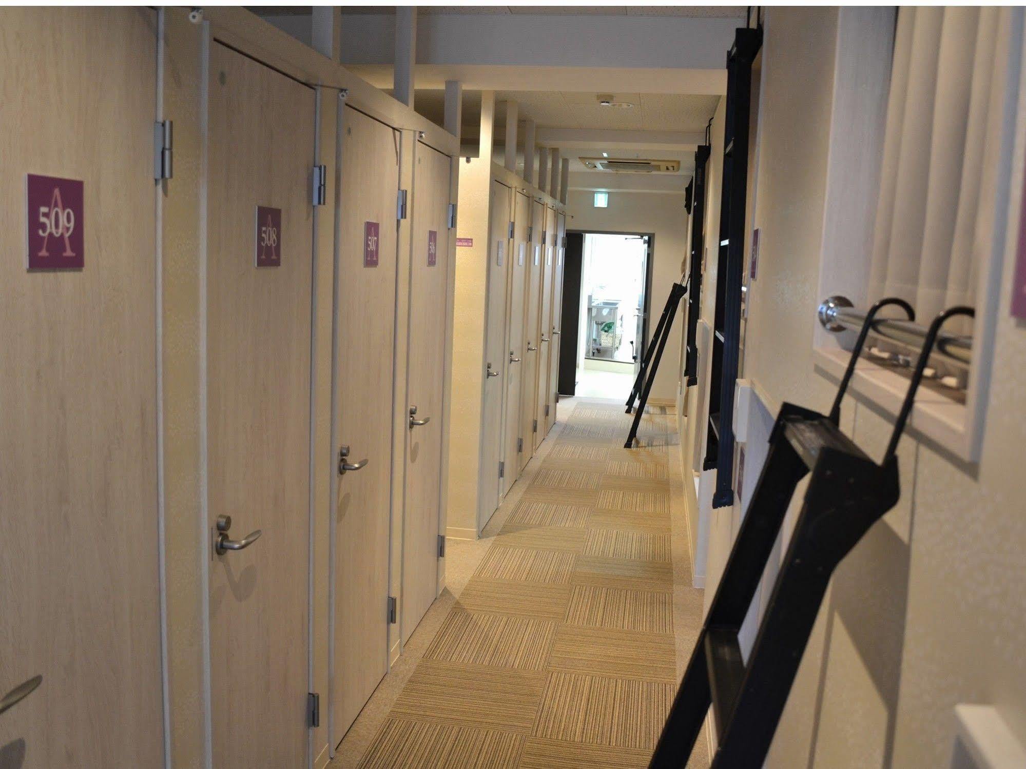 Capsule hotel 1 Night 1980 Asakusa Simple Tokyo