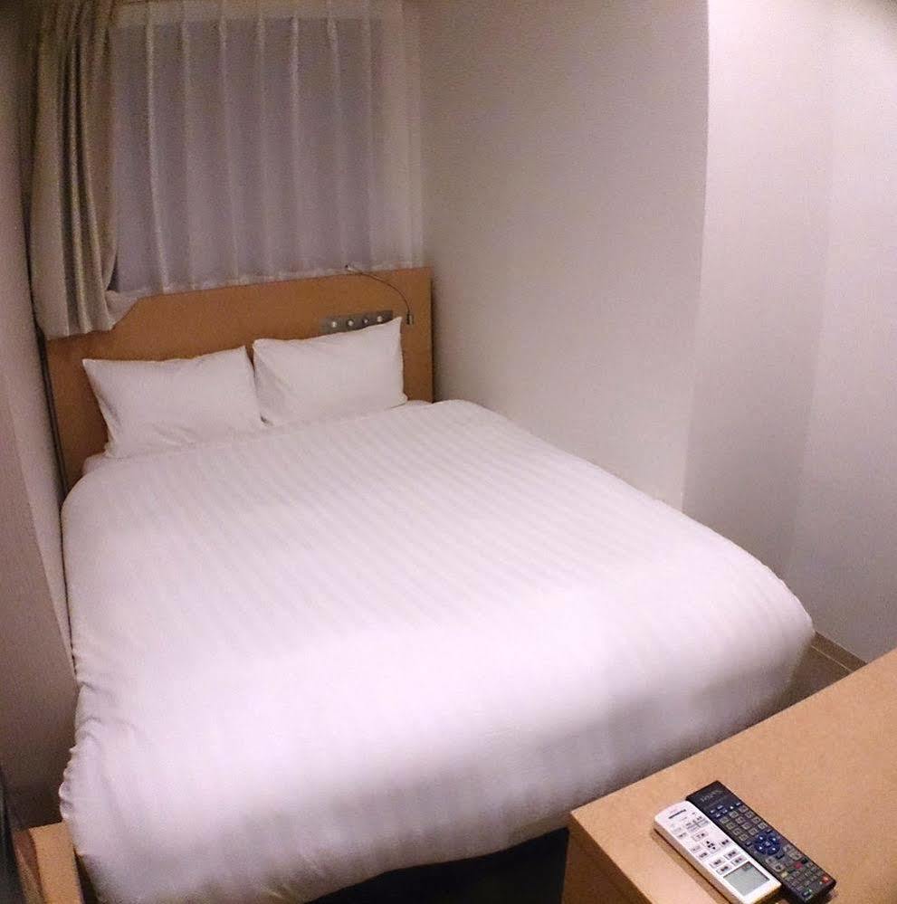 Akasaka Crystal (adults Only) 3*