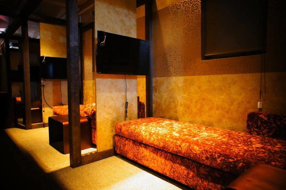 Centurion Cabin & Spa Capsule hotel 2*