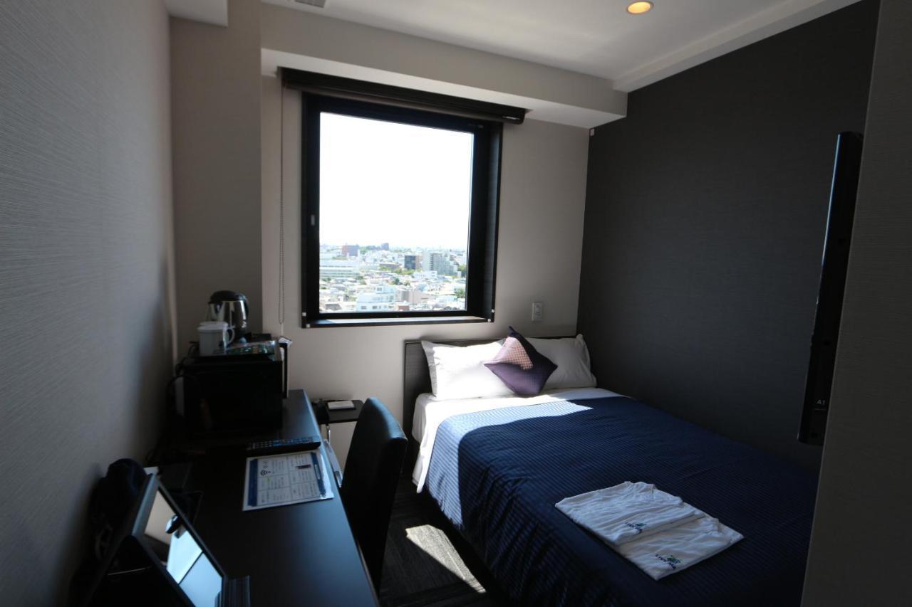 Livemax Takadanobaba Ekimae Hotel 3*
