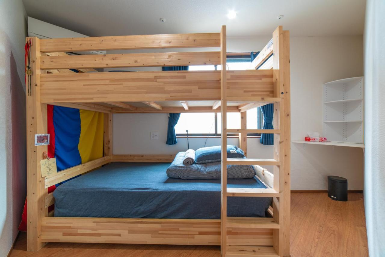 Comuna Crew Stay & Learn Bed & Breakfast