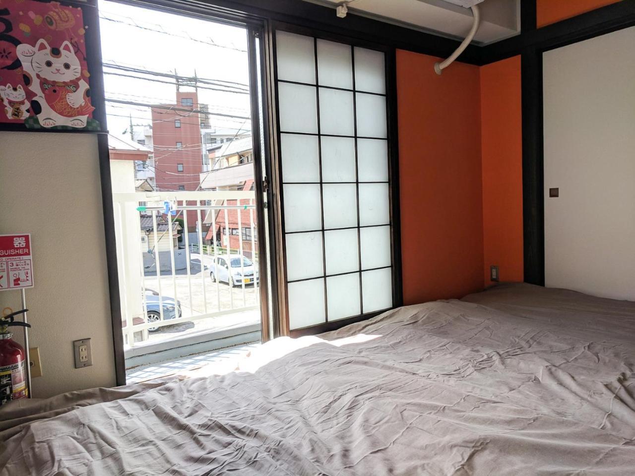 Max 11 People 90m2 Spacious 3 Bedroom House Apartment