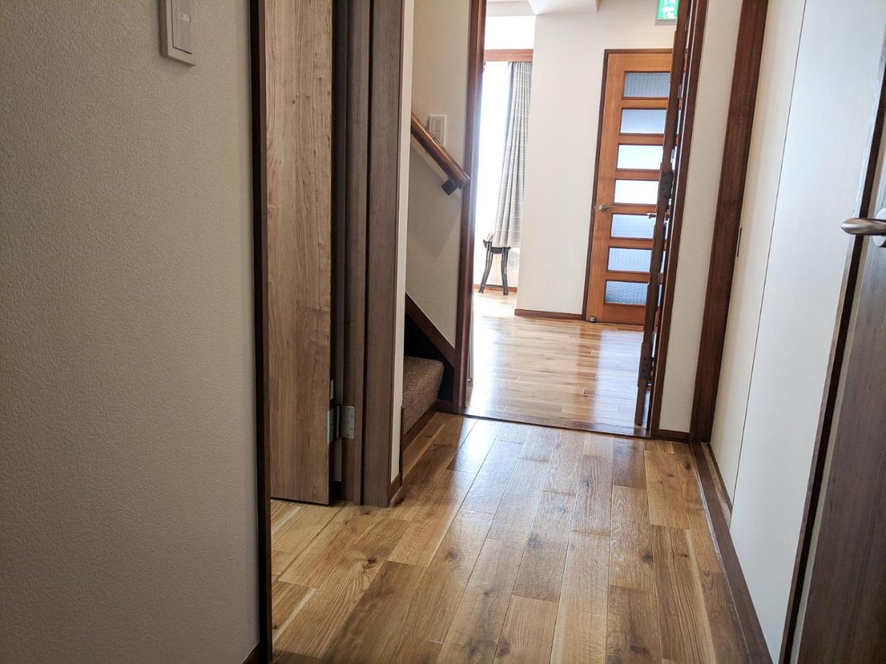 Max 11 People 90m2 Spacious 3 Bedroom House Apartment *