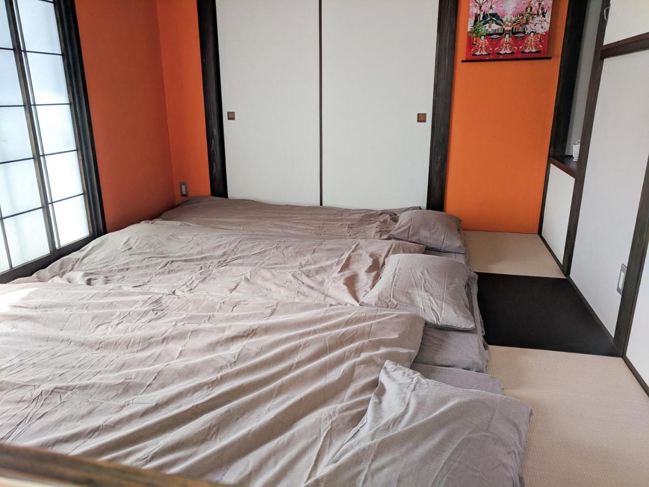 Max 11 People 90m2 Spacious 3 Bedroom House Apartment