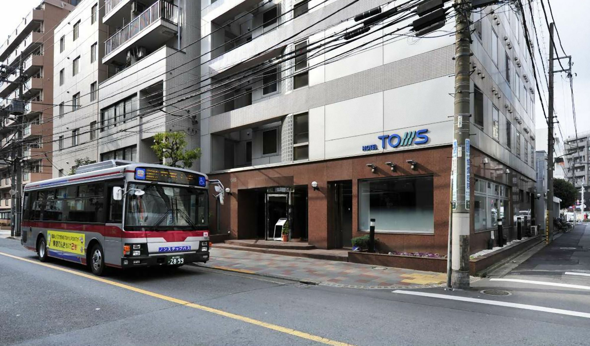 Toms Hotel 3*