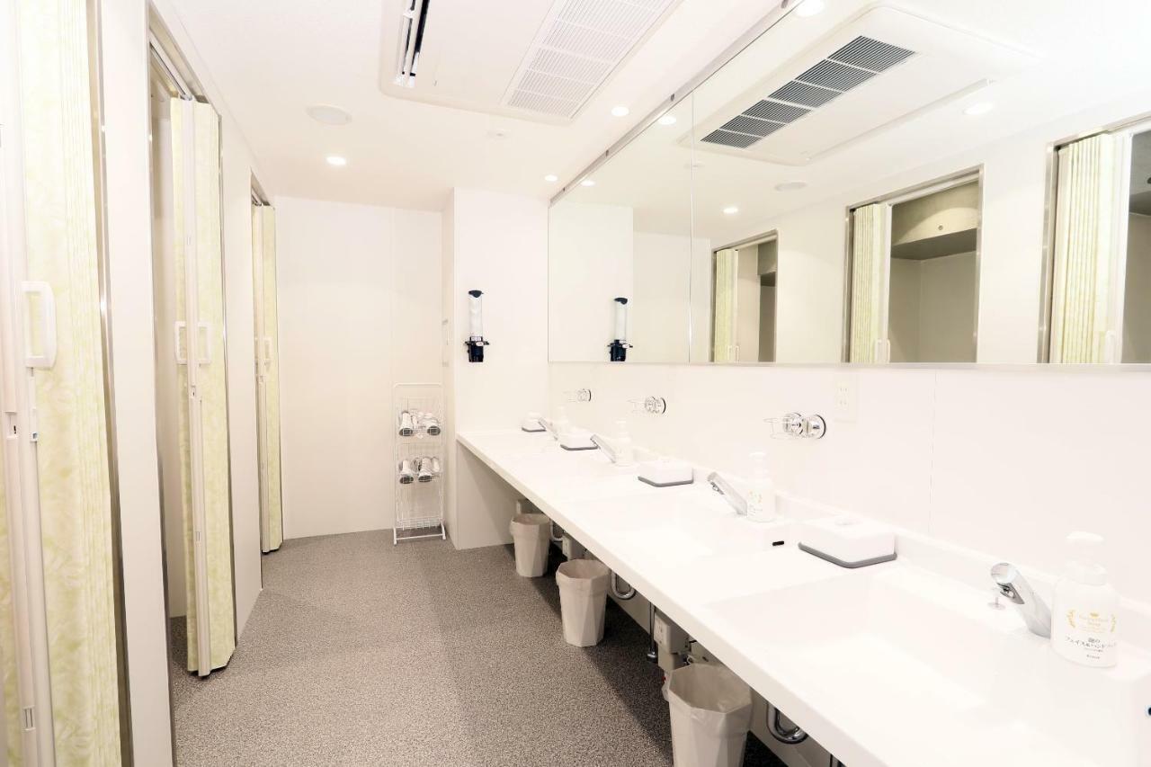 Business Capsule Lightning Asakusa Capsule hotel Tokyo