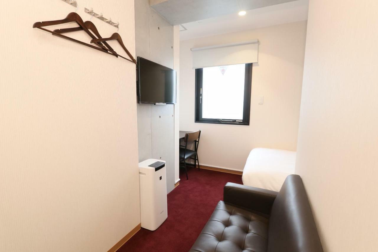 Business Capsule Lightning Asakusa