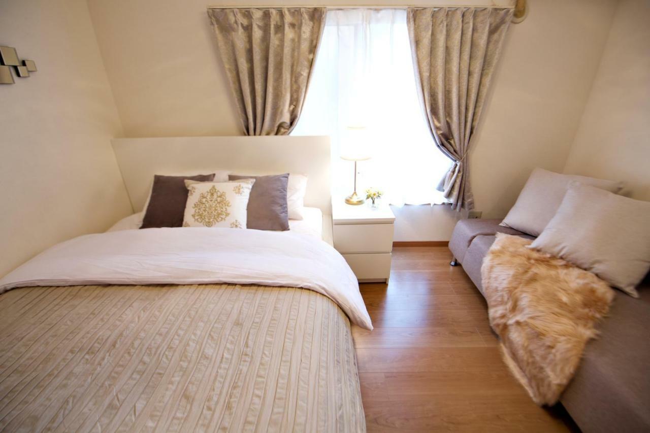 The 3rd Residential Shirokane Apartment