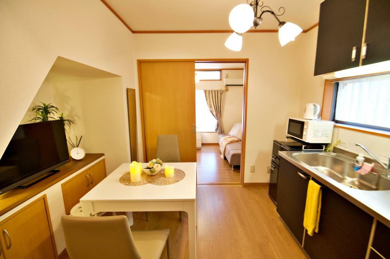 The 3rd Residential Shirokane Apartment *