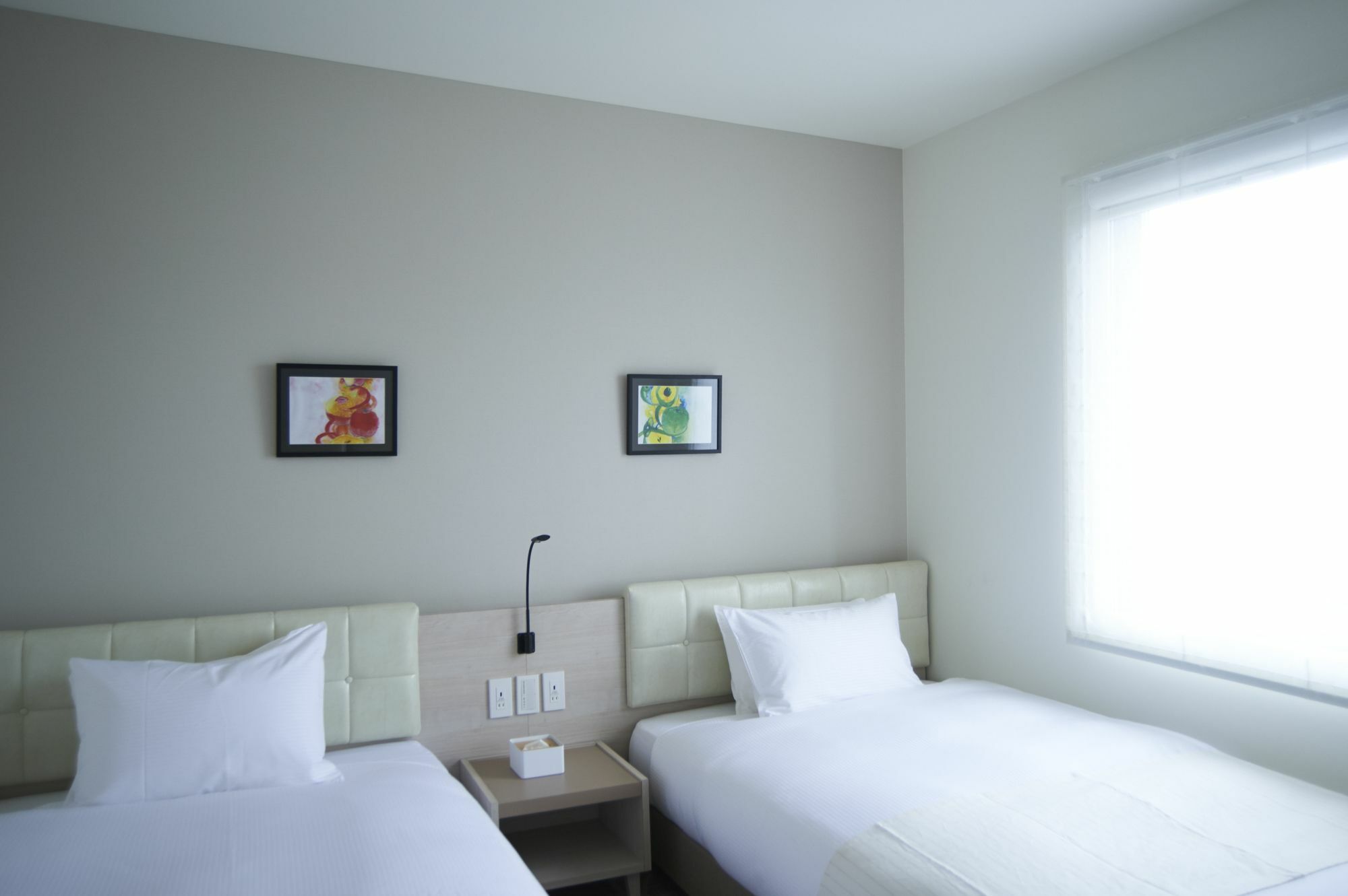 Quintessahotel Tokyohaneda Comic&books Hotel