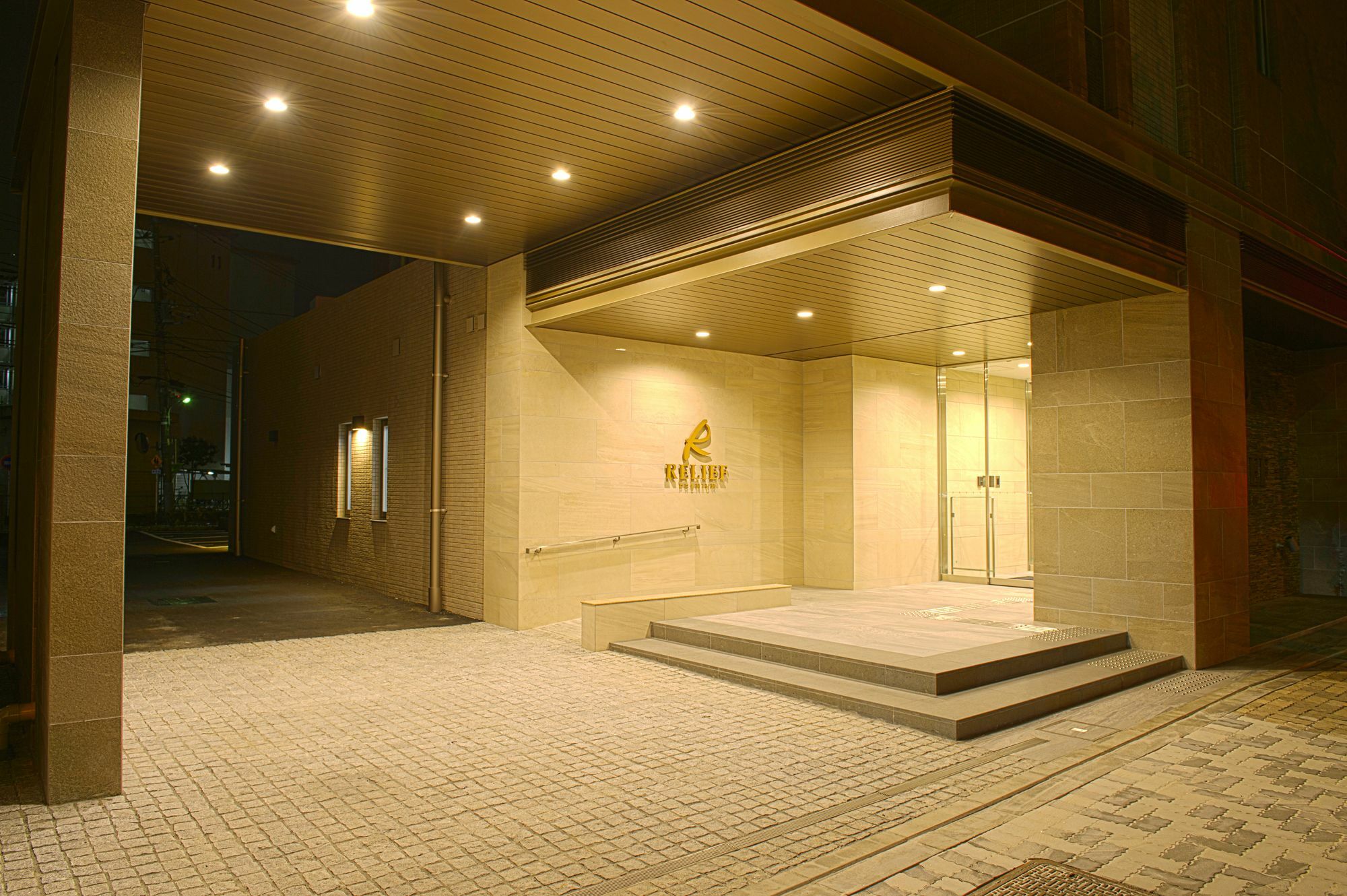 Quintessahotel Tokyohaneda Comic&books Hotel Tokyo