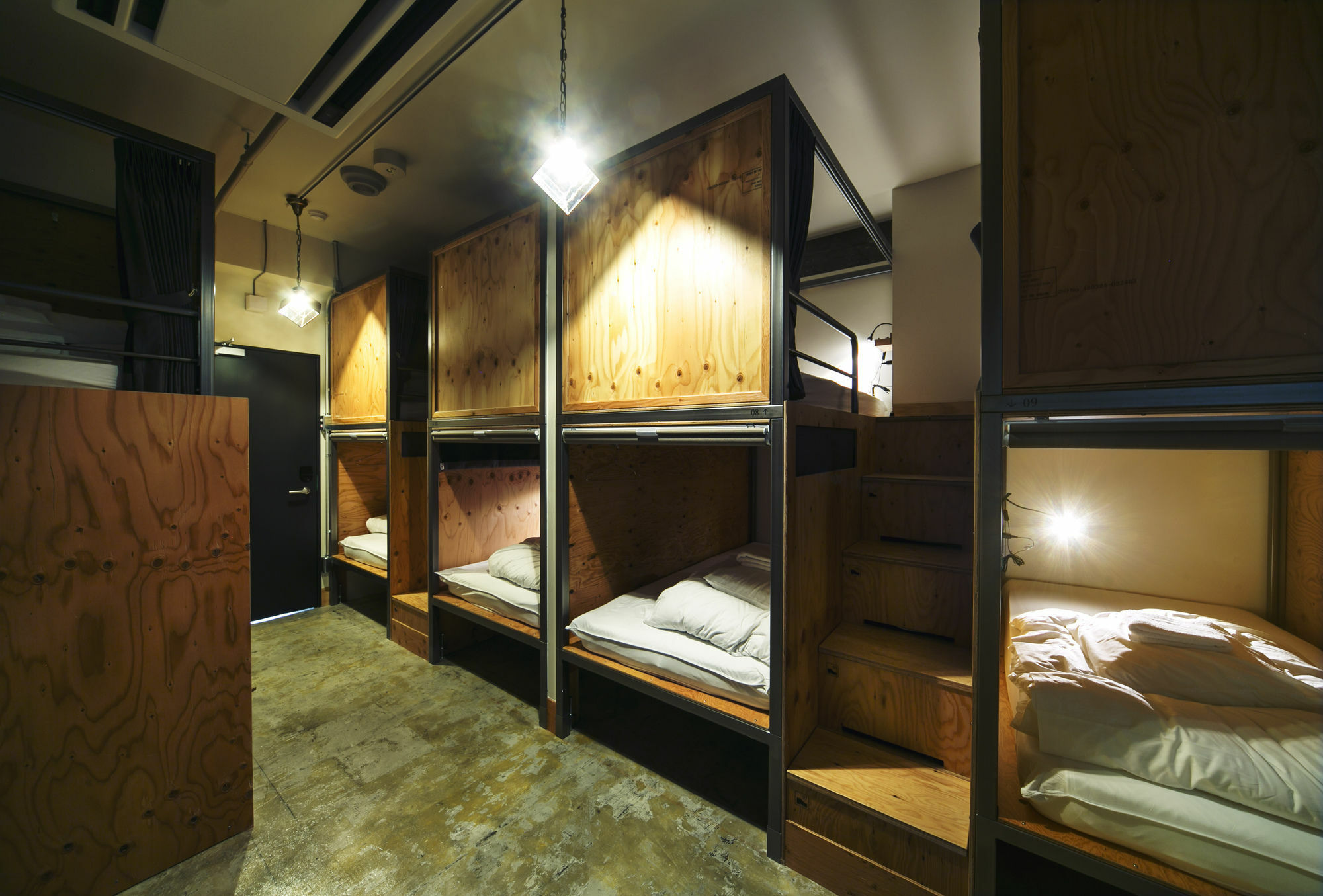 Wise Owl Hostel *
