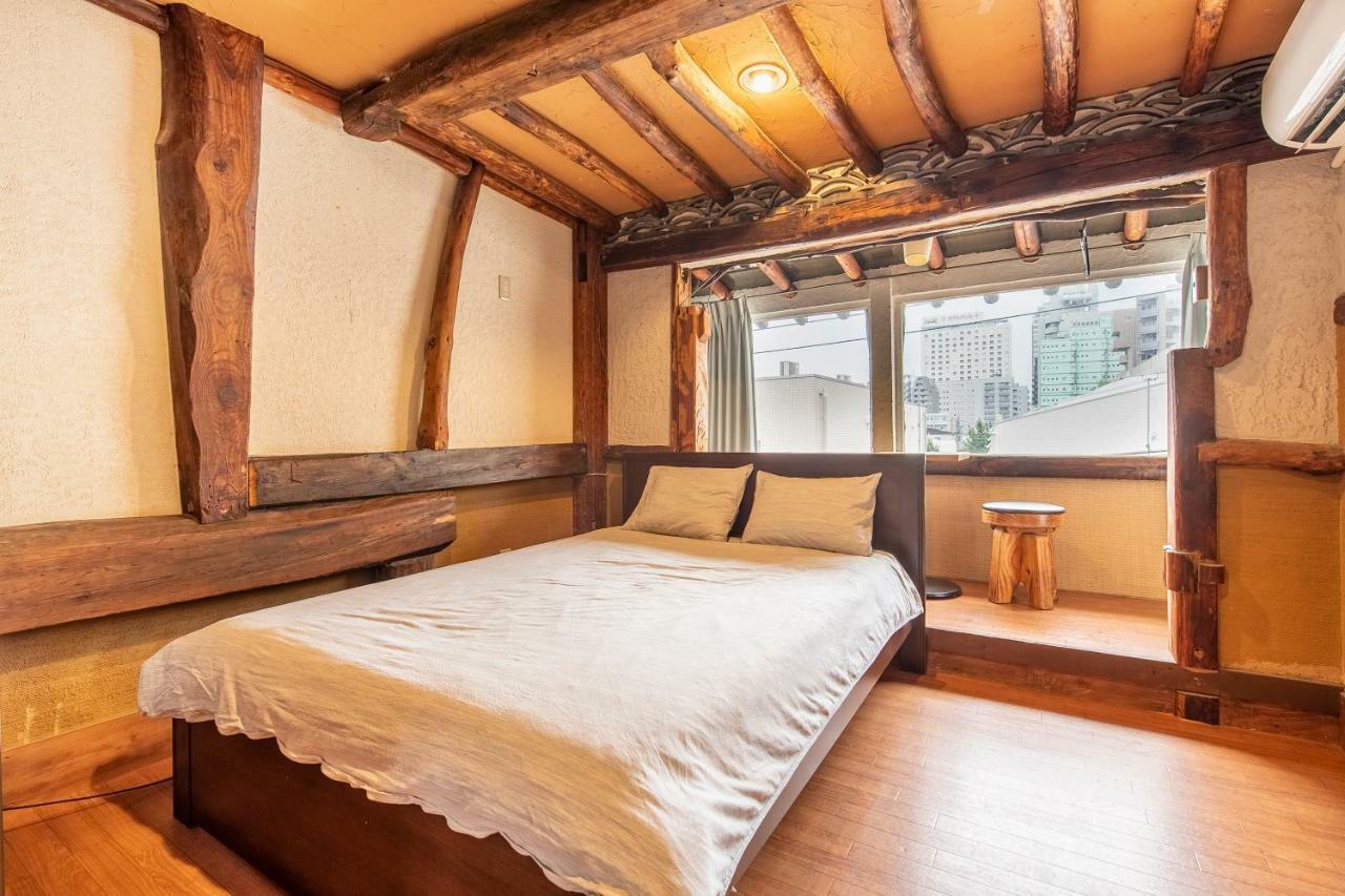 Hostel House *