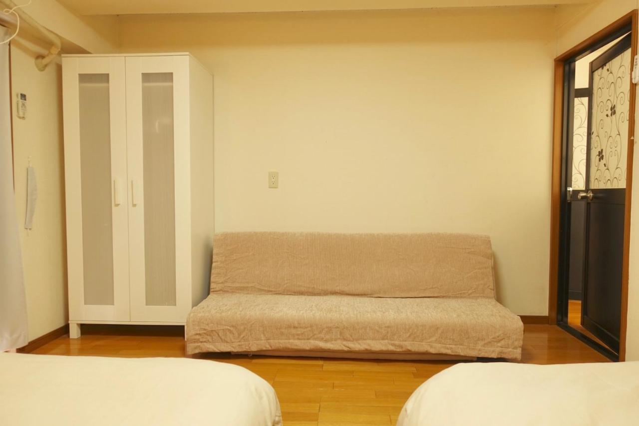 Yuyu Otsuka * Tokyo