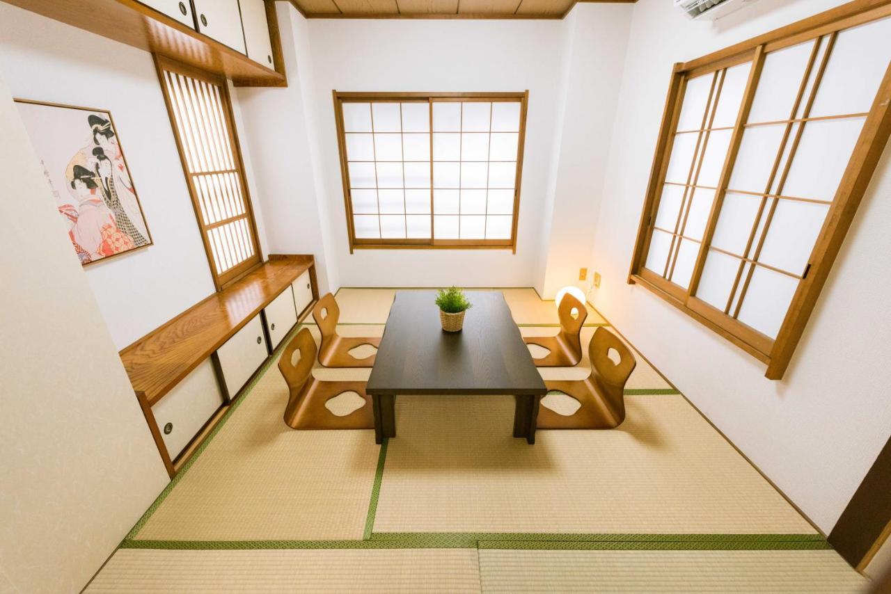 秋叶原繁华区 车站4分钟 超大型精装5层别墅 机场30分 10条地铁线路 饮食购物便利 Apartment Tokyo