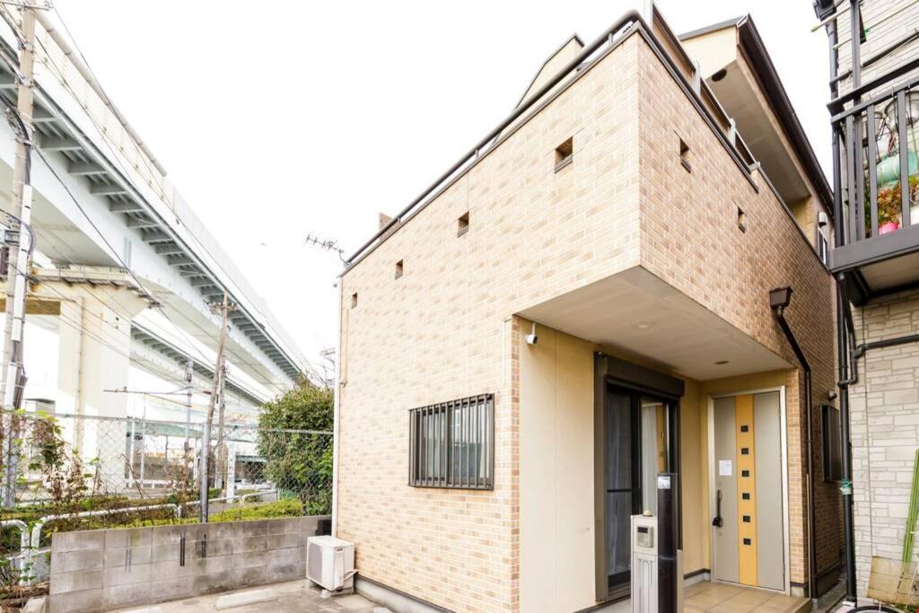 Qiqa * Tokyo