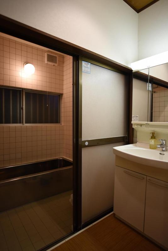 Ryokan Sansuiso 2*