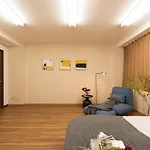 Tora Hotel Tokyo-Rikugienn 寅ホテル 六義園 B