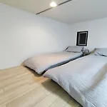 新宿商圈 车站徒步3分钟 -Shinjuku Center 3Min To Sta.