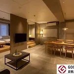 M/W Hotel