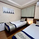 Best Value Stay, Immerse In Local Culture, Prime Location & Fast Wifi