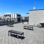 Plat Hostel Keikyu Haneda Home
