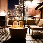 Central Shinjuku Apartment With Beautiful City View 3Stops To Shibuya