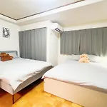 Ikebukuro電車4分最大6人01