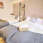 Kame House Hatagaya