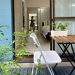 新宿一站5分钟-酒馆购物街-安静品质公寓-直达皇居秋叶原-102