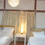 Uhome Tsubame Apartment