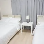 Uhome Tsubame Apartment