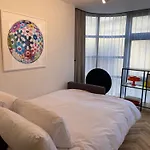 Kaikai House - Art, Design & Family In Shibuya