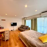 Home Shinjuku West302