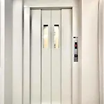 Tokyo Cherry Blooming Hotel Ueno 东京超级中心上野公园3分钟 地铁1分钟 位置绝佳超级繁华 免费wifi Dyson吹风机cob