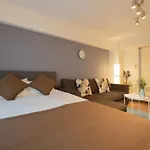 新宿歌舞伎町new Design Apartment！駅3分钟！最大5人可！無料モバイルwi-Fi！
