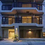 Jeffery Skytree Residence