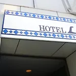 Hotel L