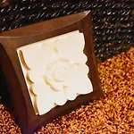 Gaia Kabukicho Asian Suite Golden Gai