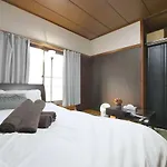 T Apartment In Kitashinjuku