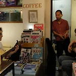 Zabutton Hostel And Coffee